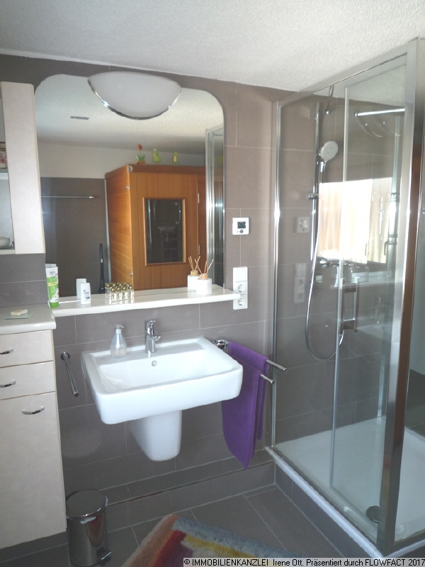 G�ste Bad mit Dusche Haus Baden-Baden