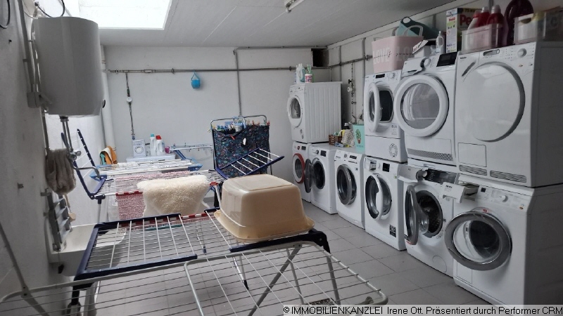 Gemeinsamer Waschraum Terrassenwohnung Baden-Baden