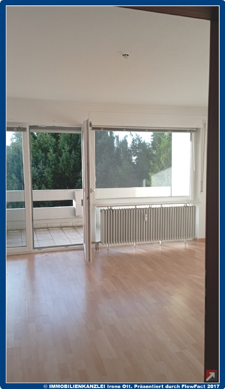 Wohnzimmer mit Zugang zum Balkon Baden-Baden Etagenwohnung JETZT VERMIETET Ruhige 3-ZiWo mit �berdachtem Balkon und Garagen-Stellplatz