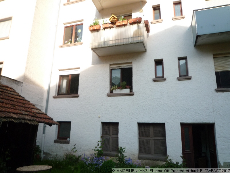 R�ckseiteGartenseite Etagenwohnung Baden-Baden