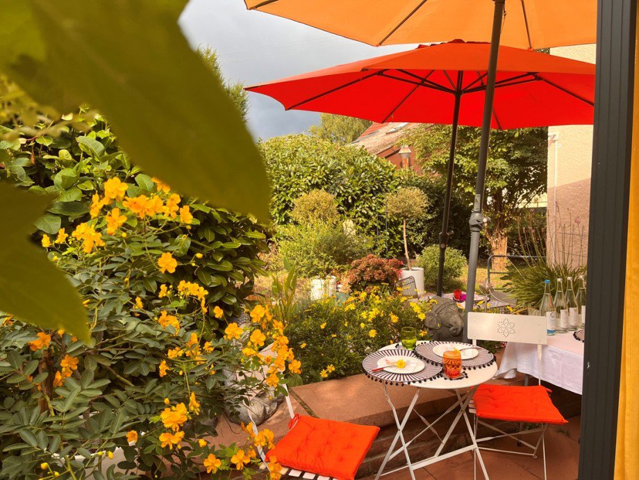 paradiesischer Garten Einfamilienhaus Baden-Baden