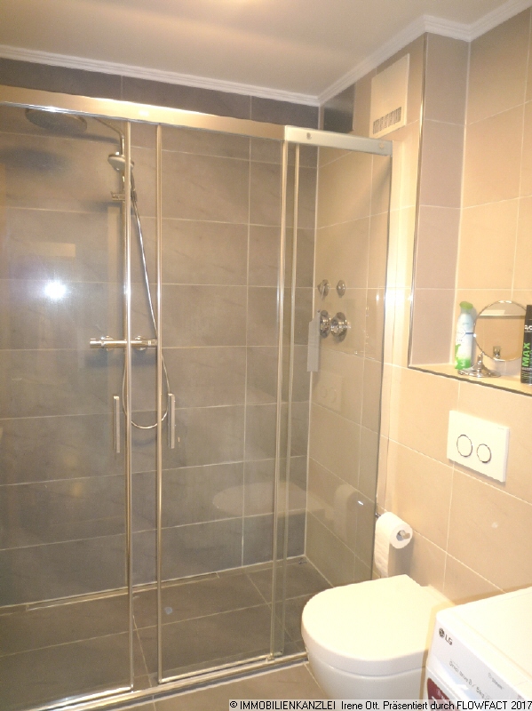 modernisiertes Duschbad - Dusche 1,90 breit Etagenwohnung Ettlingen