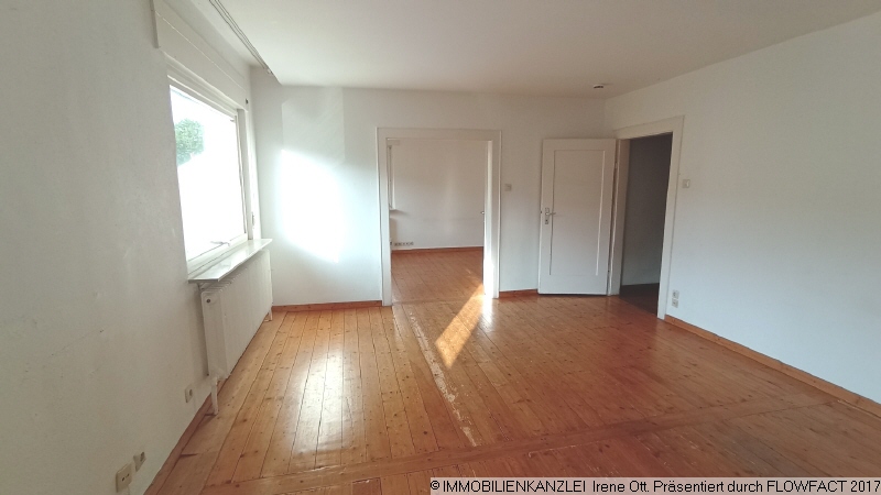 Wohnbereich mit Dielenboden Einfamilienhaus Baden-Baden
