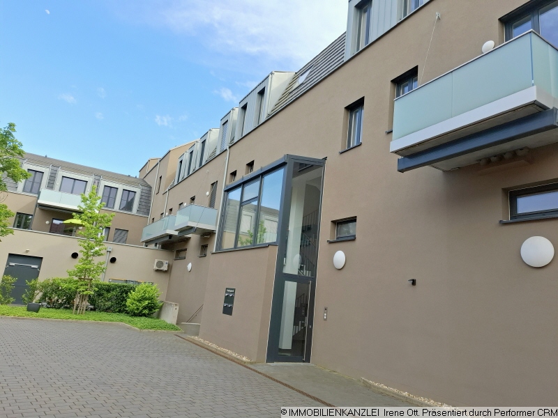 10 Innenhof Etagenwohnung Ettlingen