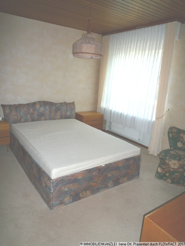 Schlafzimmer Etagenwohnung Karlsruhe