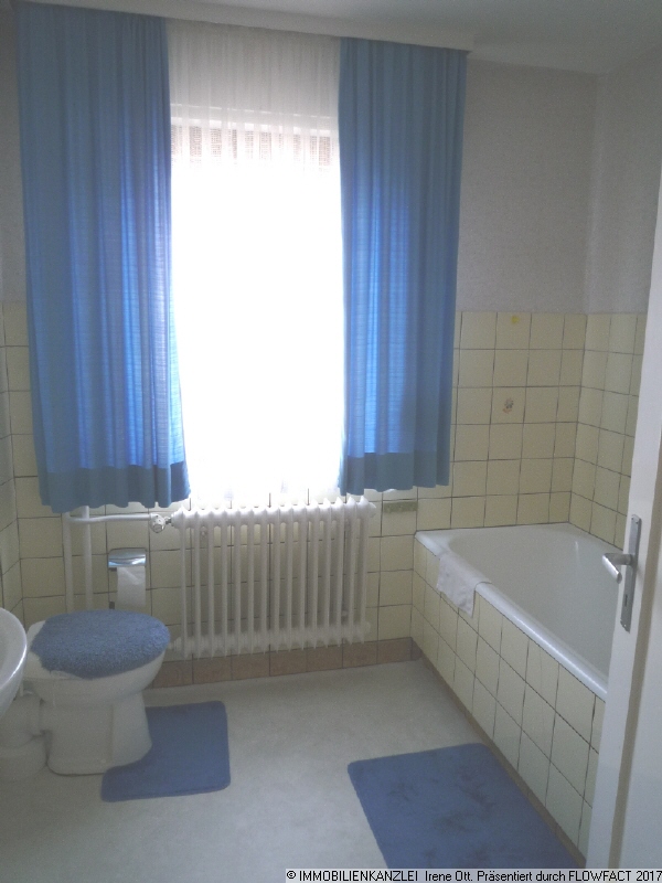 EG Badezimmer Tageslicht Zweifamilienhaus Kehl