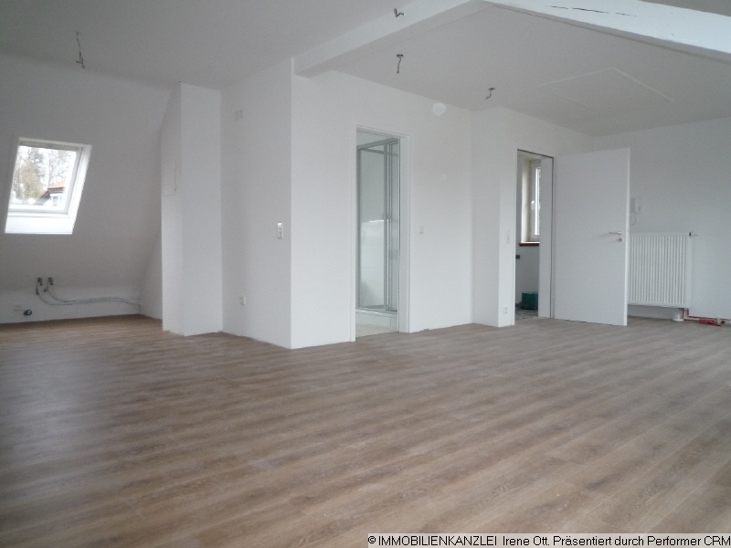 Dachstudio mit Bad und m�glicher K�che Reihenhaus Sinzheim
