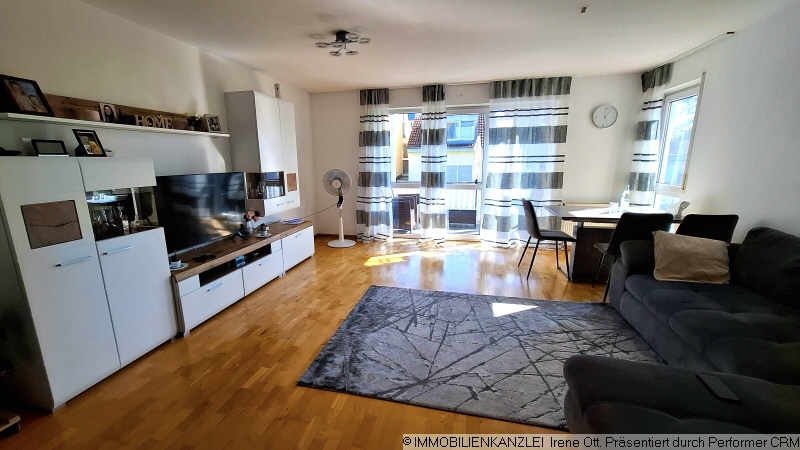 Wohnbereich mit Balkon Etagenwohnung Emmendingen
